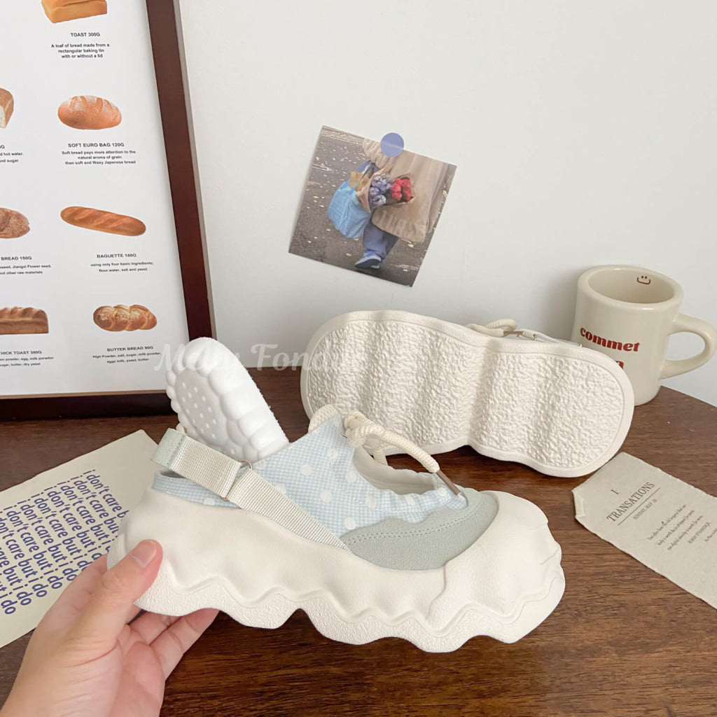 お空のもくもく雲シューズ（全3色）