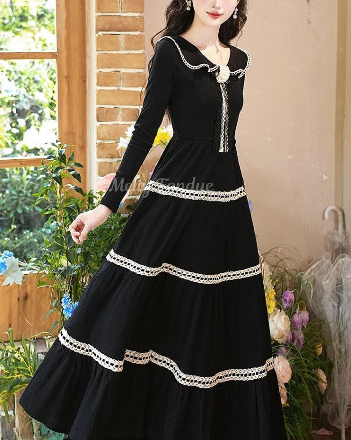 夜空に咲く薔薇のワンピース