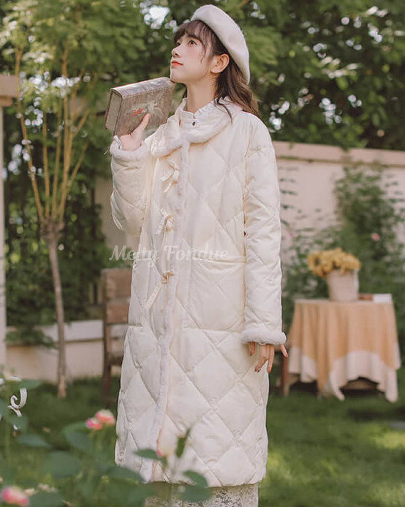 ふわり風に揺れるお姫さまの休日アウター