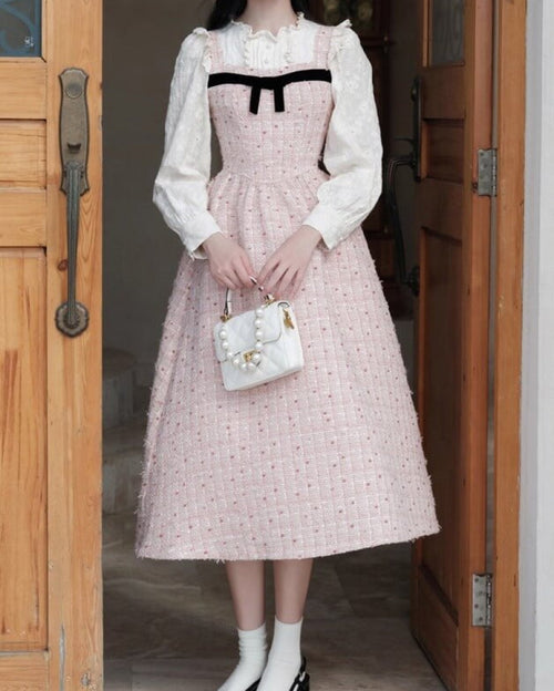 《ピンク×黒で叶える、可憐な美シルエット》小悪魔な誘惑ワンピース