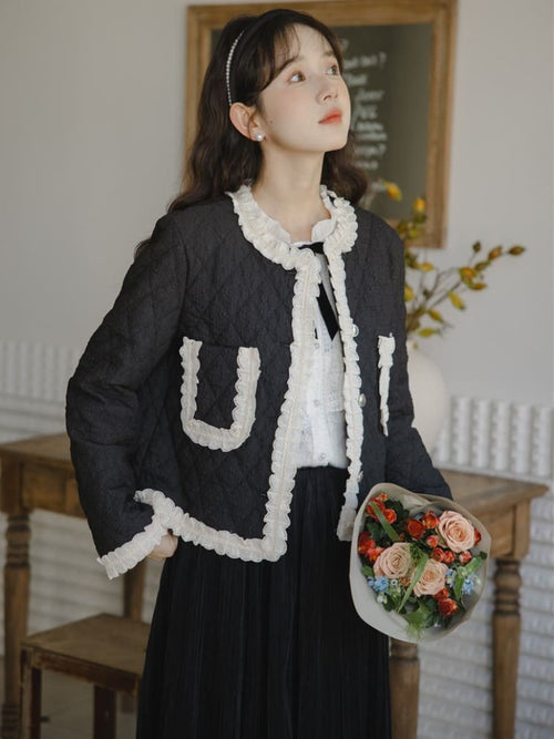 【気品を引き立てるキルティングデザイン】白黒つける秘密のアウター（全2色）