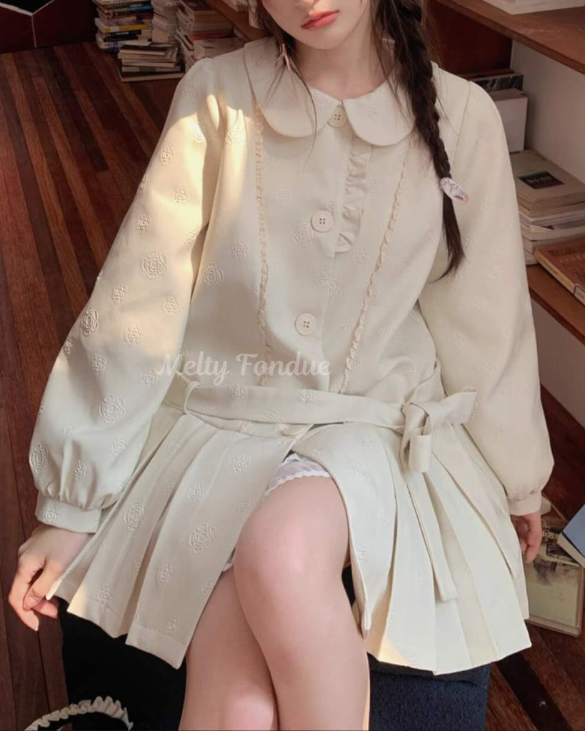 木漏れ日の物語を綴るお花柄コート