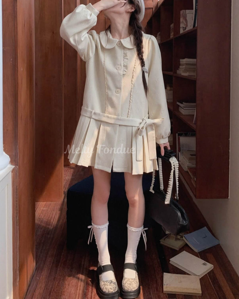 木漏れ日の物語を綴るお花柄コート