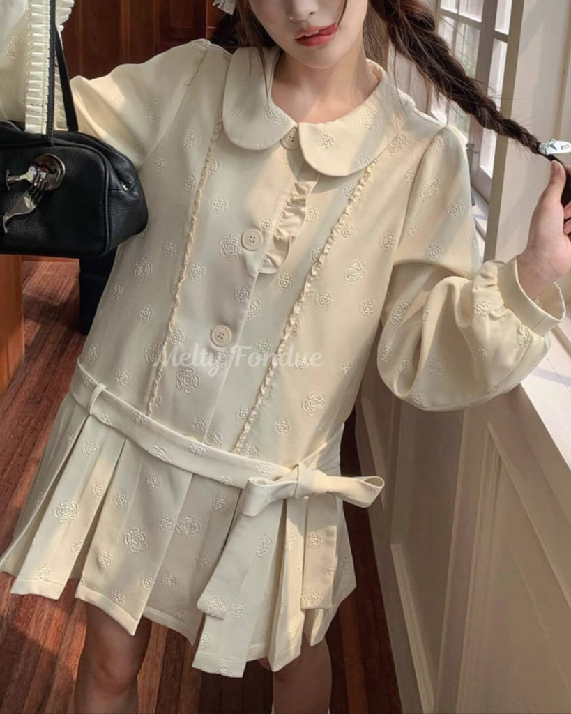 木漏れ日の物語を綴るお花柄コート