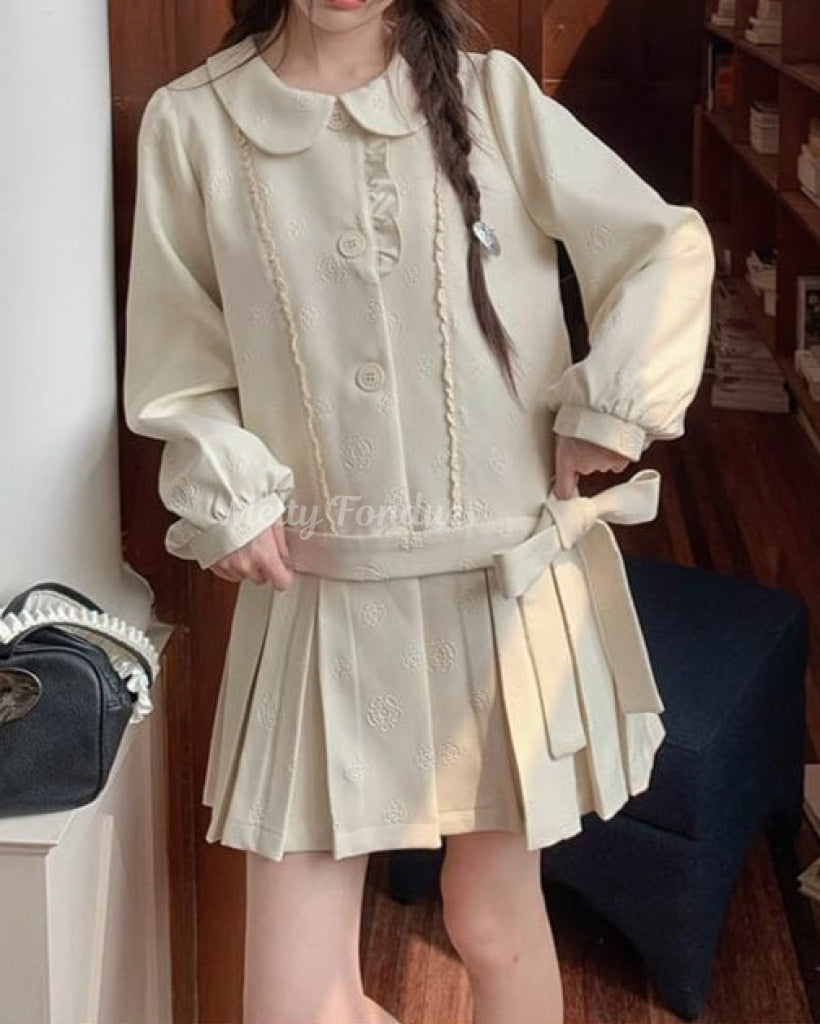 木漏れ日の物語を綴るお花柄コート