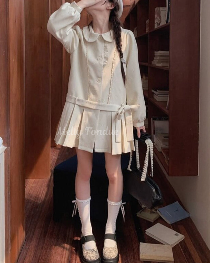 木漏れ日の物語を綴るお花柄コート