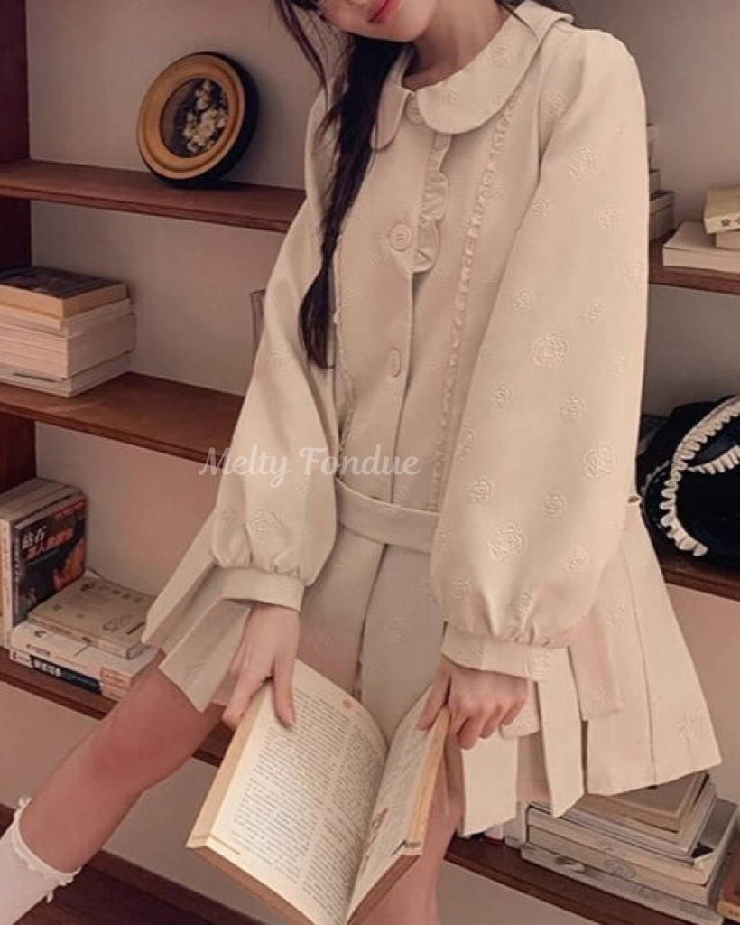 木漏れ日の物語を綴るお花柄コート