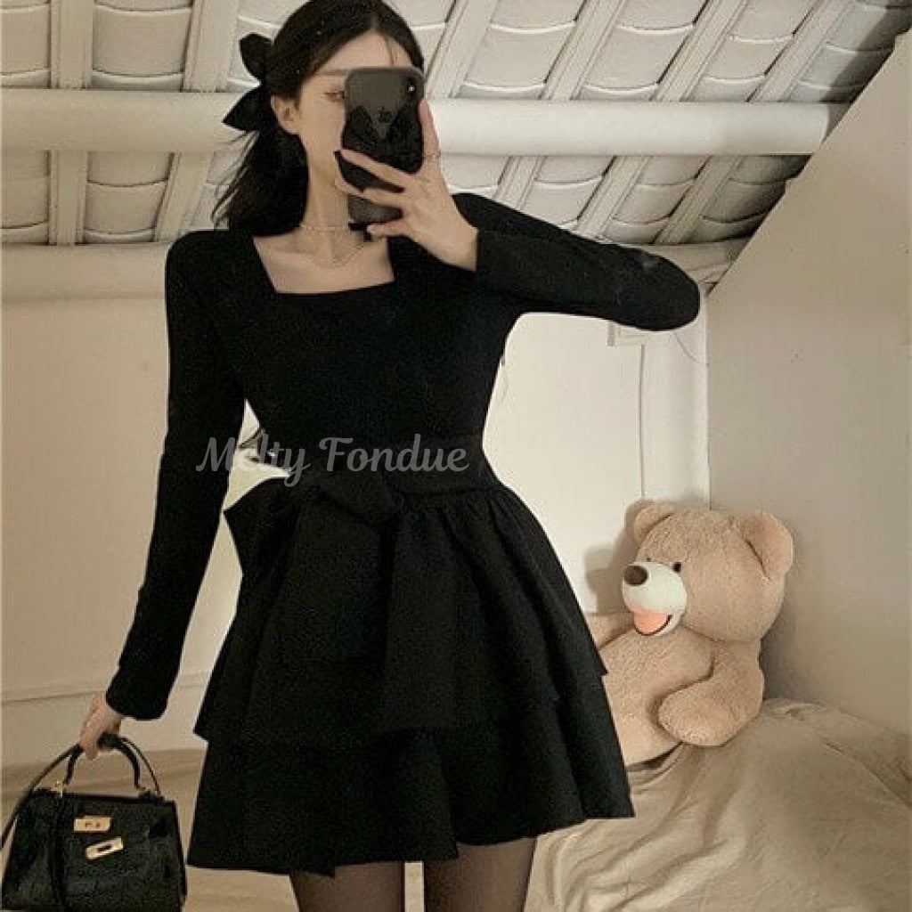 夢に見た晩餐会ワンピース（全２色）