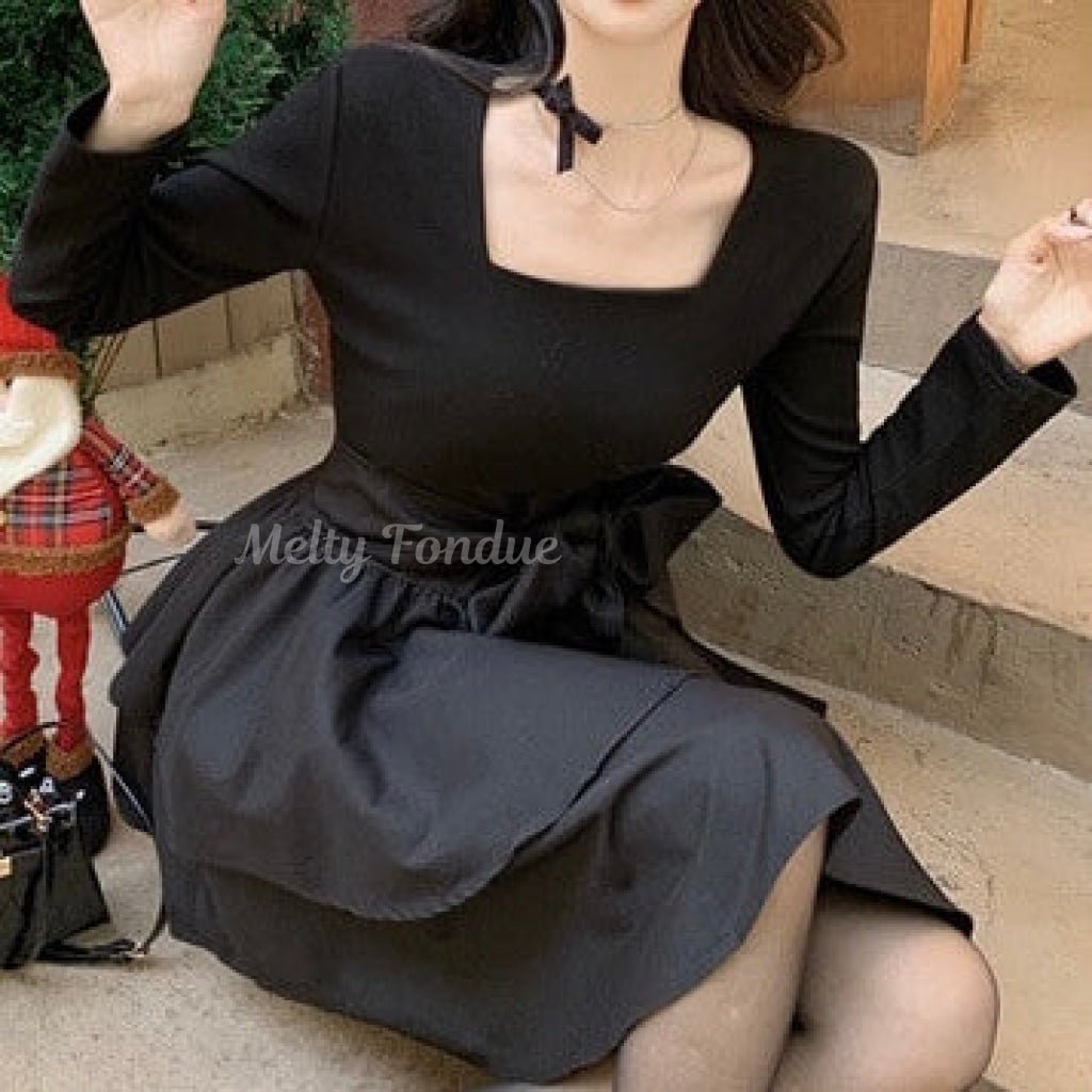 夢に見た晩餐会ワンピース（全２色）