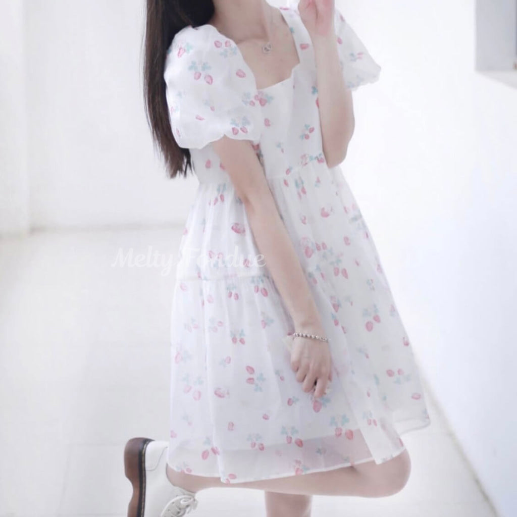 さくらんぼと恋の香りワンピース