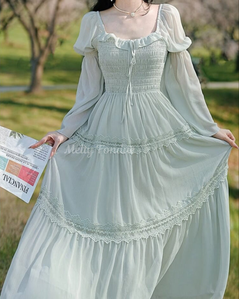 森の記憶を紡ぐクラシカルワンピース