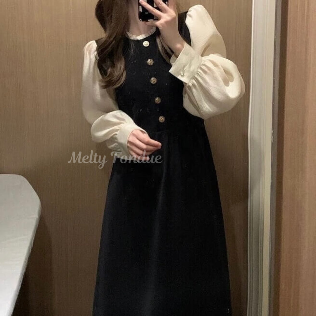 休日を彩るワンピース