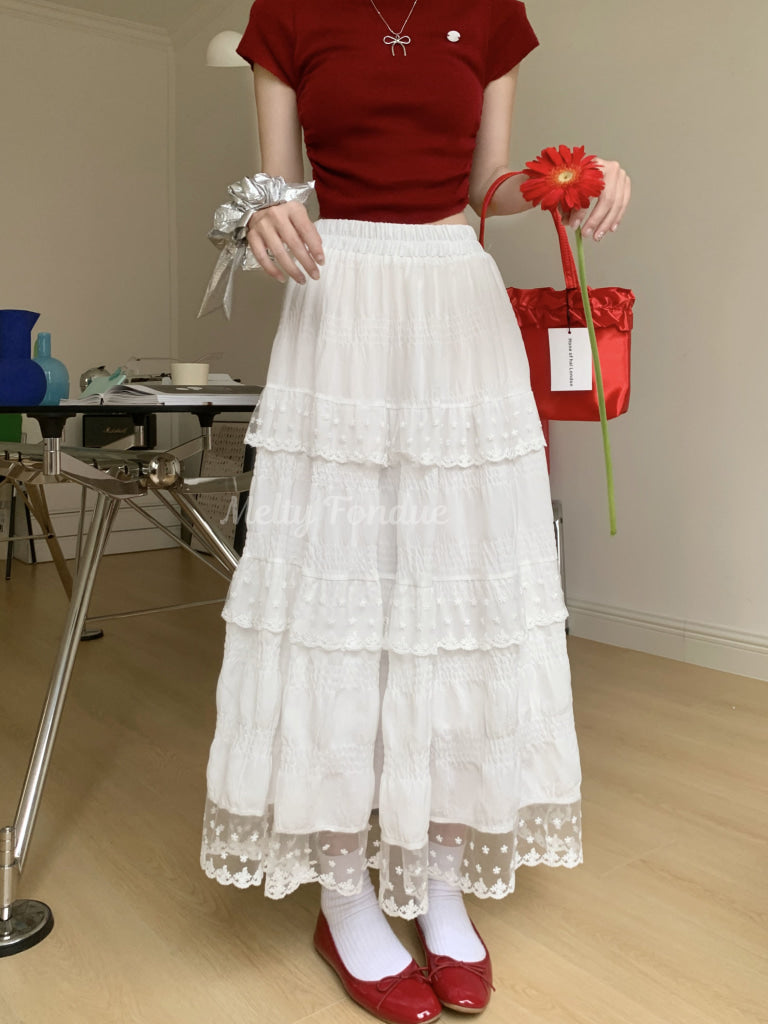 おとぎ話を駆け巡る幸せの鳥ティアードスカート