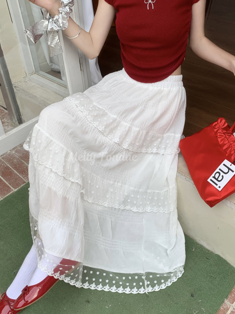 おとぎ話を駆け巡る幸せの鳥ティアードスカート