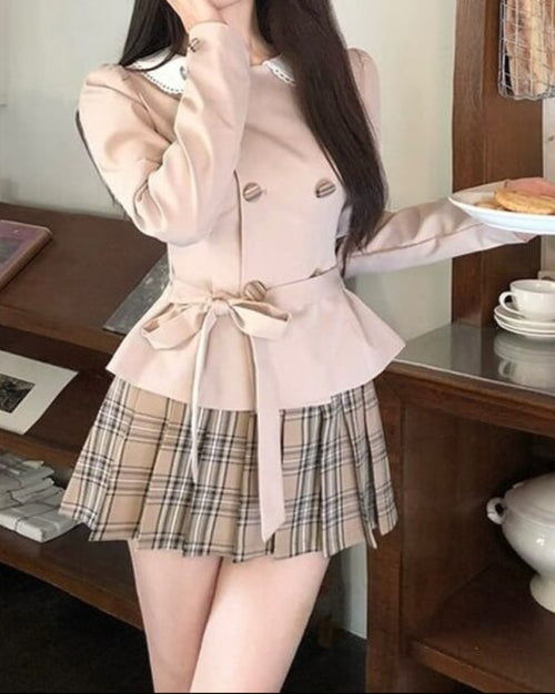 【ウエストリボンで美シルエット】お茶会の約束に向かうペプラムジャケット