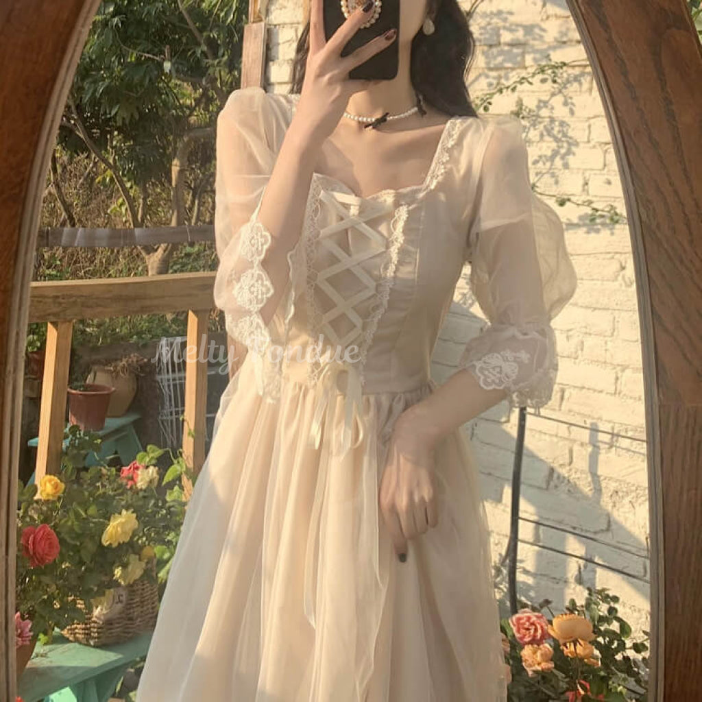 おとぎ話のプリンセスワンピース