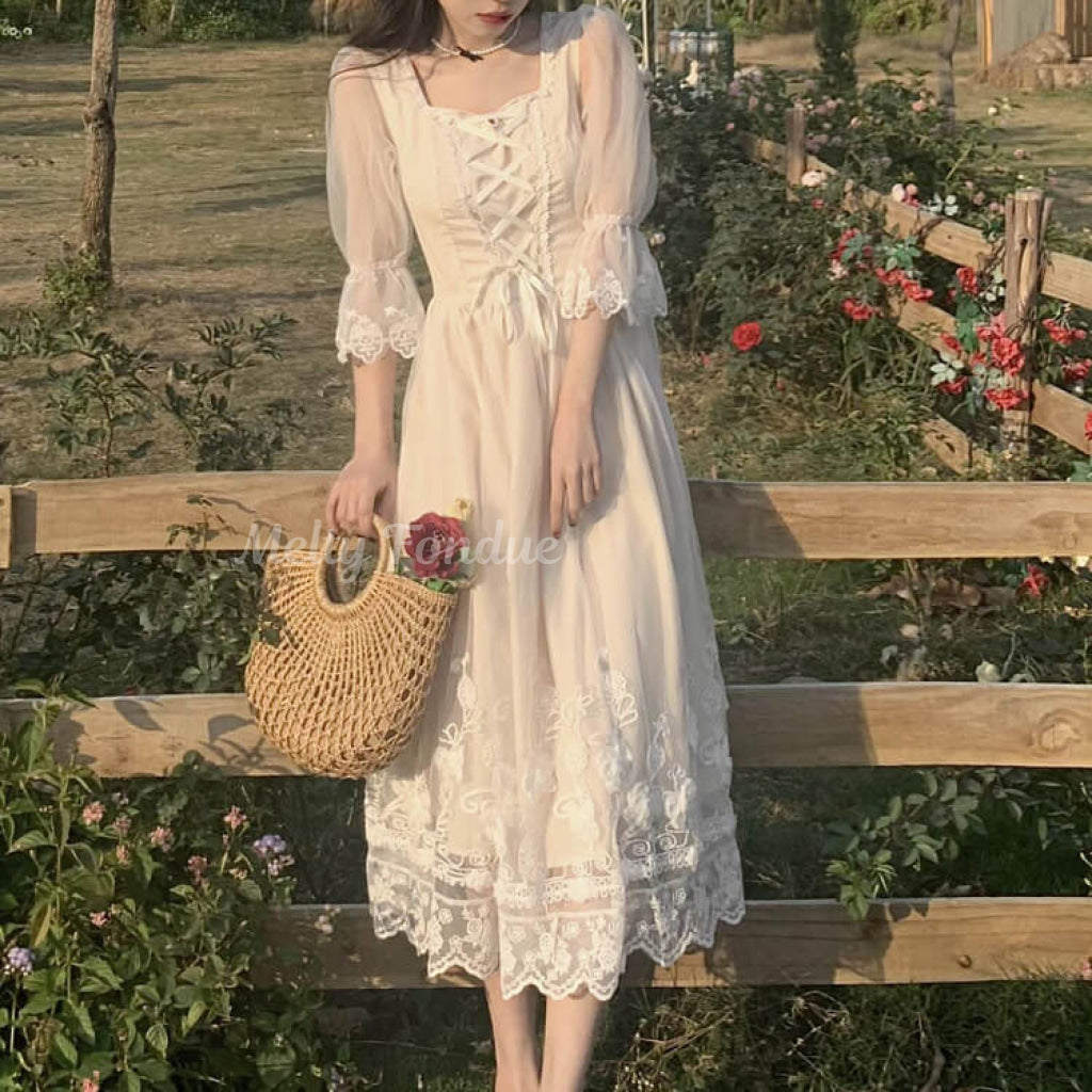 おとぎ話のプリンセスワンピース