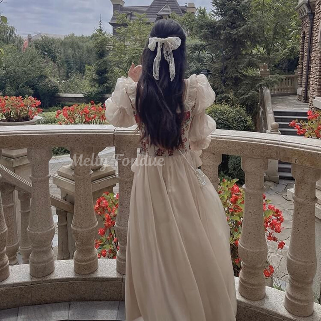 公式】《心ときめく、ロマンの瞬間》硝子の城のお姫様ワンピース