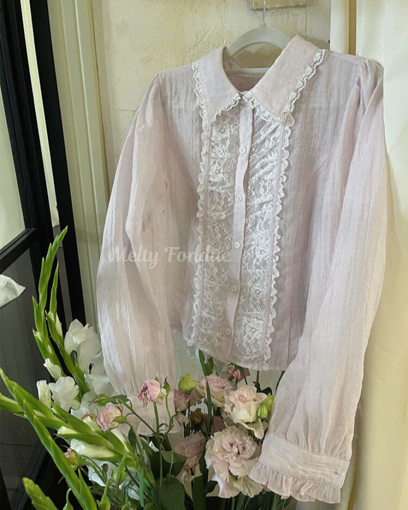 花かんむりのレースブラウス