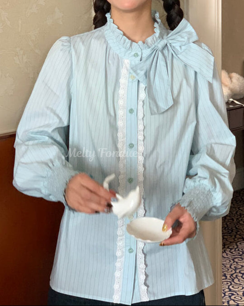 午後のティータイムに咲くお花ブラウス